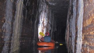 Amatérští průzkumníci objevili pod Québecem systém jeskyní starý 15 tisíc let