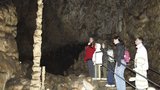 Hodina hrůzy: Mladou rodinu uvěznili v jeskyni