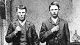 Bratři Jesse a Frank Jamesovi byli nechvalně proslulí po celých Státech. Jesseho Pinkertoni nikdy nedostali