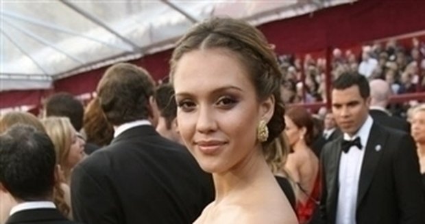 Jessica Alba je věřící, proto se nahá ve filmu ukázat nechce