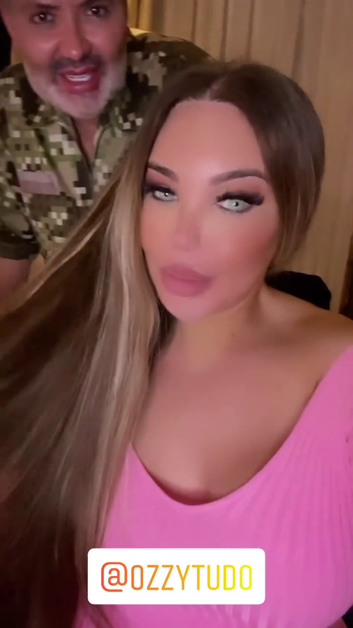 Jessica Alves shodila blond kadeře a je z ní brunetka!