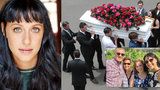 Emotivní pohřeb herečky (†29), které autonehoda zabila celou rodinu! Slzy a bílé holubice