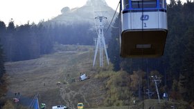 Spadla kabina lanovky na Ještěd. Zemřel strojvedoucí.