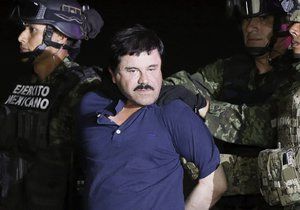 Joaquín Guzmán je mafián přezdívaný prcek.