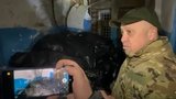 Šéf Wagnerovců Prigožin u pytlů s mrtvolami. „Jejich kontrakt skončil,“ hodnotil zabité žoldáky