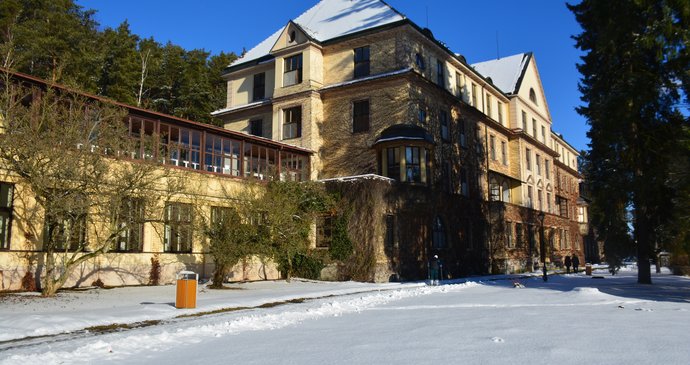 Policie v sanatorium v Jevíčku nalezla dvě mrtvoly.
