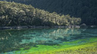10 fotografií přírodního zázraku - nejčistšího jezera na světě, které je posvátné a nesmí se do něj vstupovat