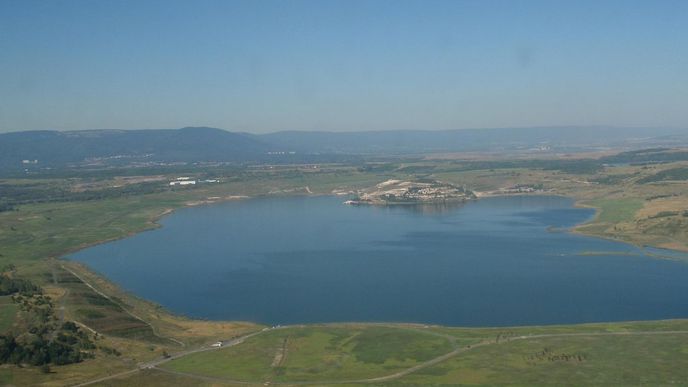 Jezero u Mostu