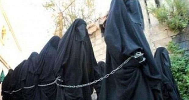 Novodobý Schindler: Z rukou islamistů zachraňuje týrané sexuální otrokyně