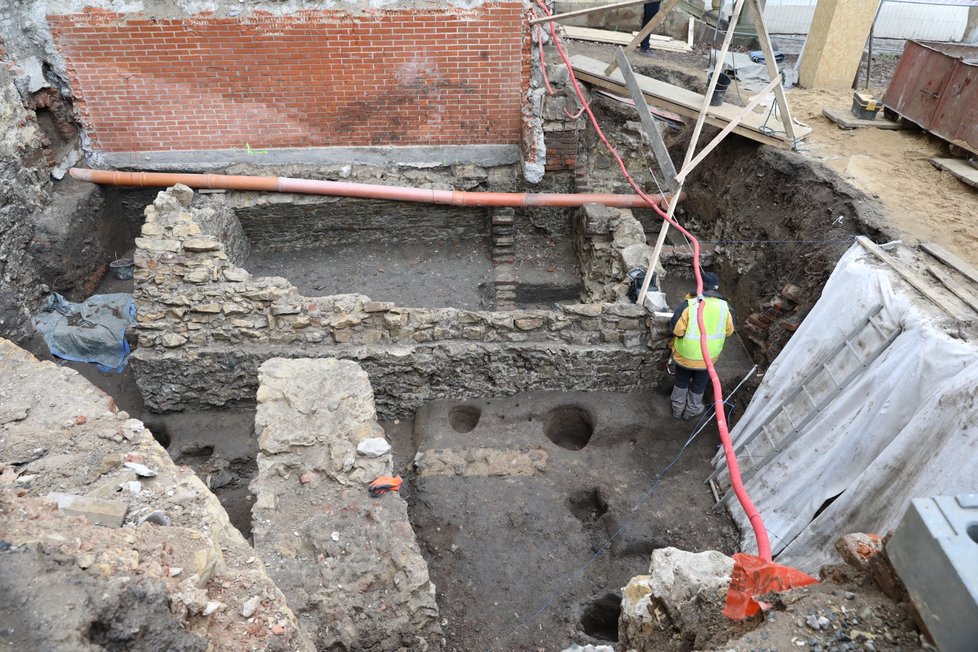 Archeologové objevili u Jezulátka pozůstatky osídlení z 10. století.