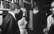Oslava narozenin Jacka Kennedyho v Madison Square Garden: zleva bratr Robert, Marilyn Monroeová a JFK (19. 5. 1962).