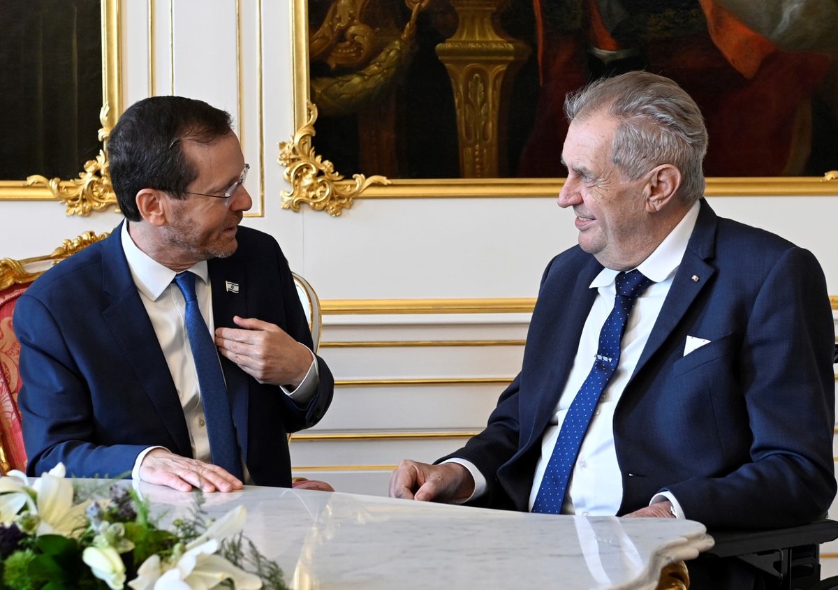 Izraelský prezident Jicchak Herzog a český prezident Miloš Zeman (11.7.2022)