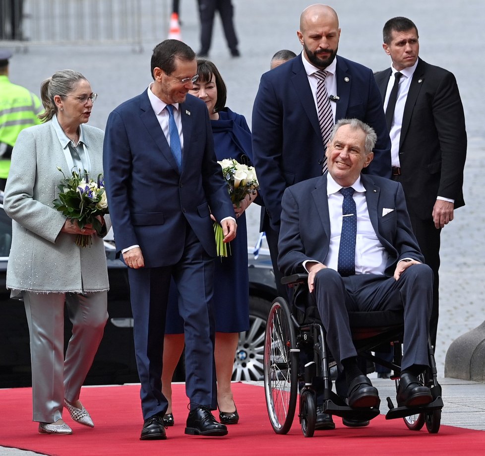 Izraelský prezident Jicchak Herzog a český prezident Miloš Zeman (11. 7. 2022)