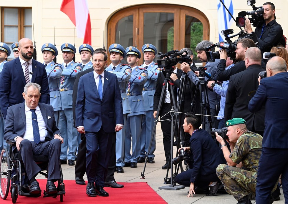 Izraelský prezident Jicchak Herzog a český prezident Miloš Zeman (11. 7. 2022)