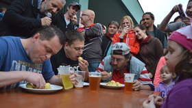 Mlsný víkend v Brně: Pochutnáte si na hadech a štírech, ale i tradičním českém pivu a guláši