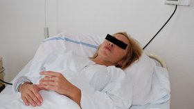 Napadená Jitka Z. (30) čeká v jihlavské nemocnici na operaci přeraženého nosu. Je rozhodnutá, že se z nebezpečné čtvrti odstěhuje