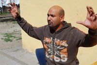 Třicítka Romů zaútočila v Jihlavě na dva policisty