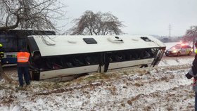 Nehoda autobusu na Jihlavsku.