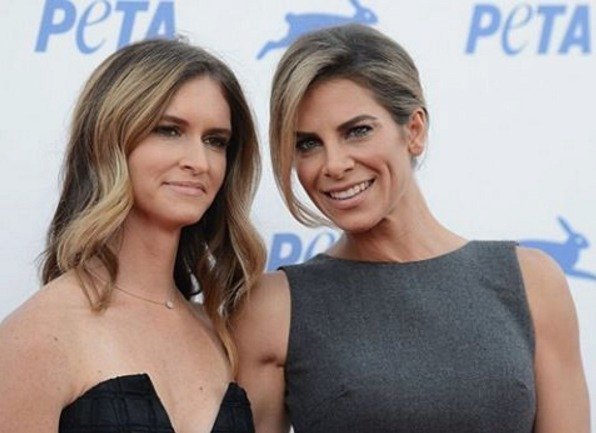 Jillian Michaels svou dlouholetou partnerku Heidi Rhoades požádala o ruku.