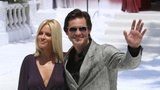 Jim Carrey oznámil rozchod s přítelkyní na Twitteru