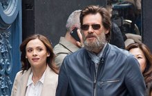 Komik Jim Carrey truchlí za mrtvou milenku! Stáhla ji ke dnu scientologická církev?