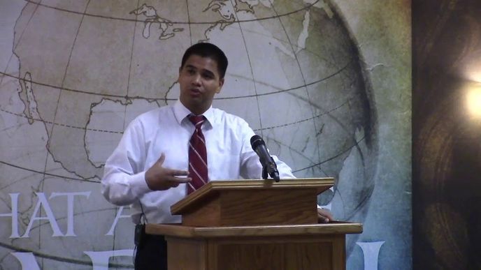 Pastor Roger Jimenez z Verity Baptist Church v Sacramentu