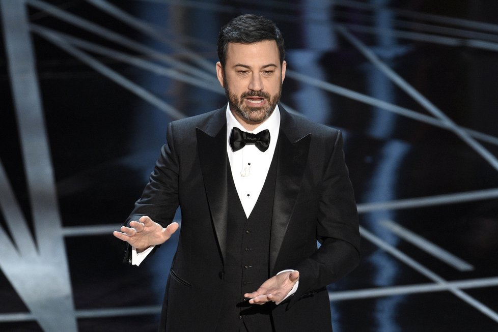 Moderátor Jimmy Kimmel neustále narážel na Trumpa.