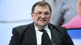 Královský expert Jindřich Forejt ve studiu Blesku komentuje státní pohřeb královny Alžběty II.