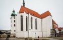 Kostel Obětování Panny Marie v Českých Budějovicích skrývá minimálně jednu záhadu, kosti Jindřicha Libraria se tady nenašly