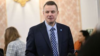 Bianco šek k šikaně od státu. „Ruský“ zákon z pera SPD a ANO kritizují experti i opozice Bianco šek k šikaně od státu. „Ruský“ zákon z pera SPD a ANO kritizují experti i opozice