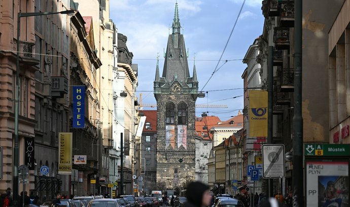 Jindřišská věž je na prodej, církev za ni chce 75 milionů korun.