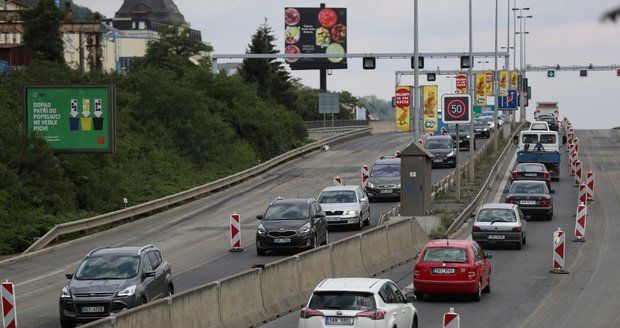 Dopravní kolaps v Praze na začátku července.