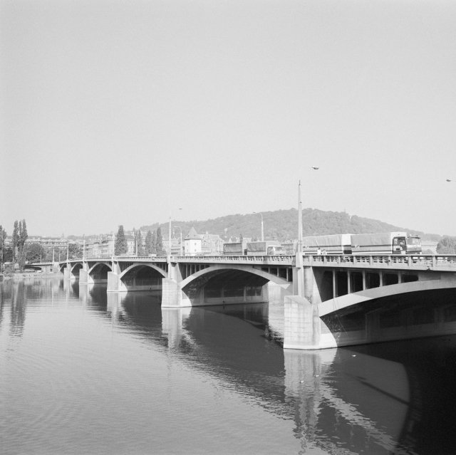Jiráskův most na fotografii z roku 1983