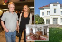 Režisér Adamec (74) prodává vilu za 100 milionů! Kvůli rozvodu s Janou (50)?