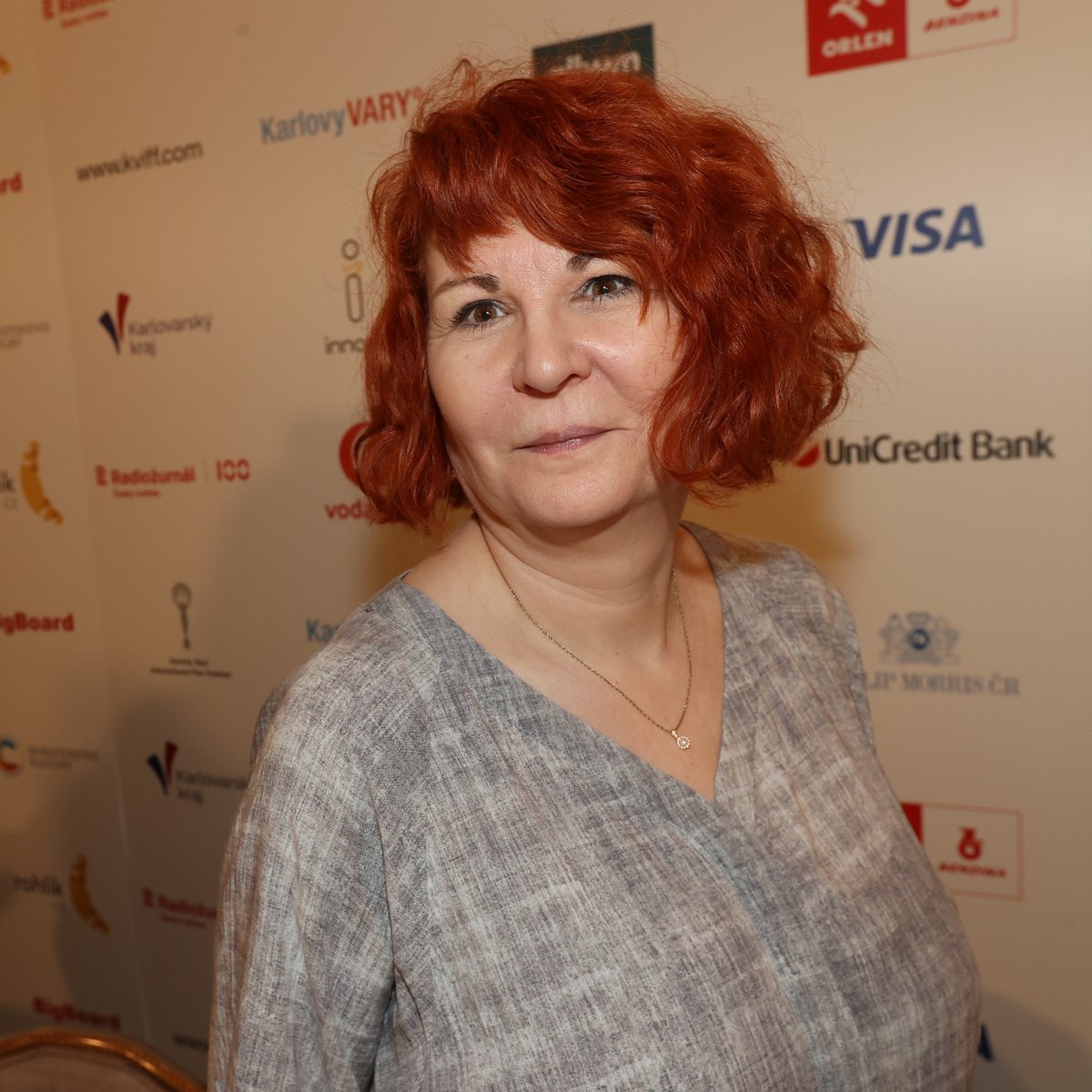 Mluvčí festivalu Uljana Donátová jako potvrdila, že je Bartoška v nemocnici.
