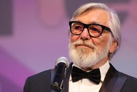 Prezident MFF Karlovy Vary Jiří Bartoška (76): Náhlý převoz do nemocnice!