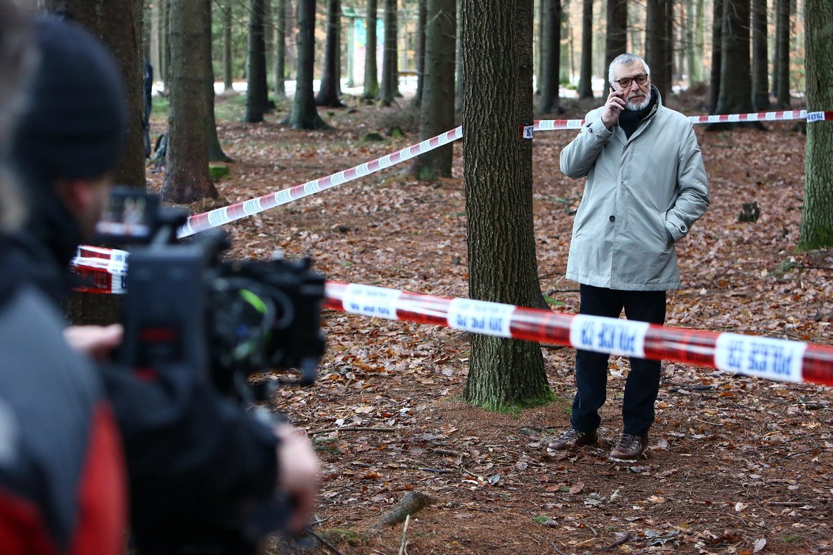 Policejní pásky z místa natáčení napovídají, že půjde opět o seriál z kriminálního prostředí.