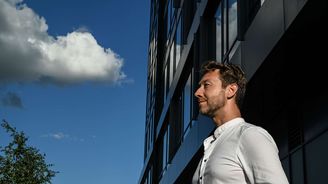 Boom krásy za miliardy. Češi míří dnes na kliniky častěji, říká plastický chirurg Bayer Boom krásy za miliardy. Češi míří dnes na kliniky častěji, říká plastický chirurg Bayer