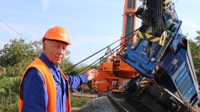 Jiří Böhm pracuje u Českých drah 46 let, nikdy ale nezažil převržení vlakového jeřábu, tedy až do minulého týdne.