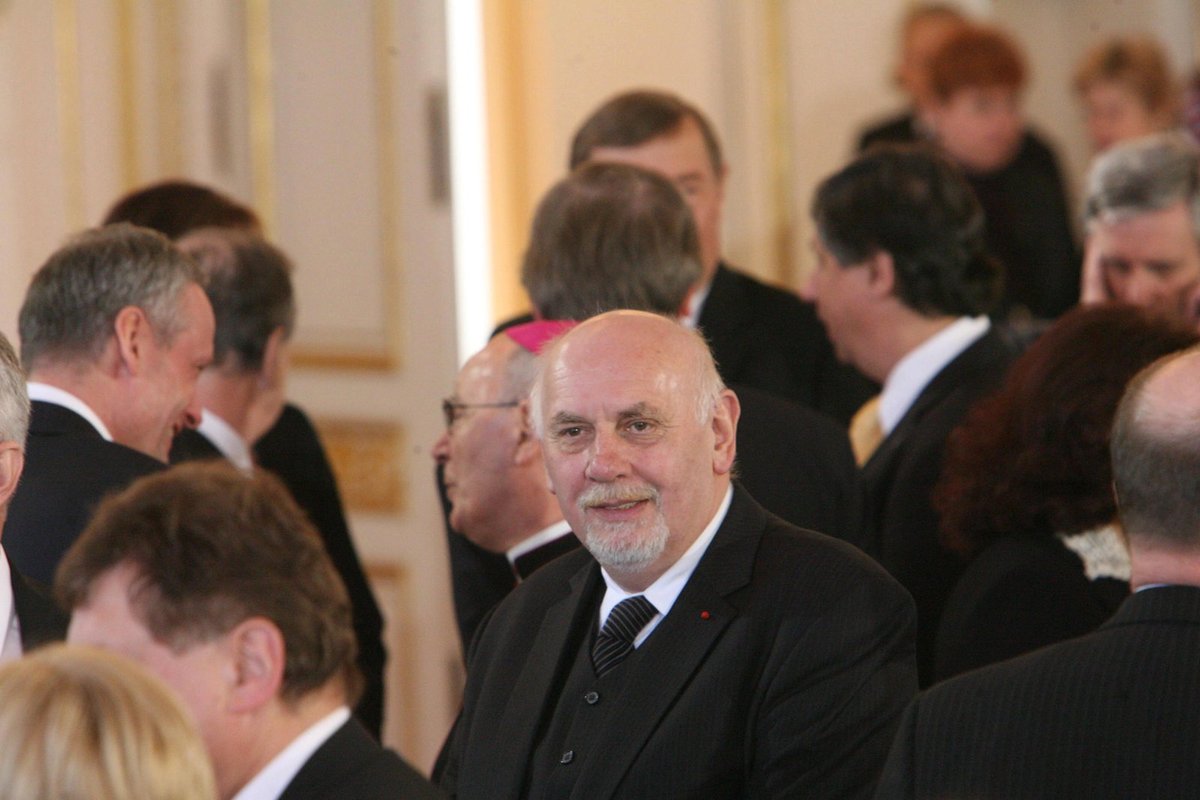 Předseda Ústavního soudu Pavel Rychetský (73)