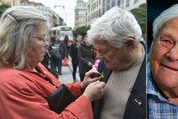 „Hospodin nebude zkoumat, kolik dostal metálů.“ Politici vzpomínají na Bradyho (†90) jako na odvážného muže