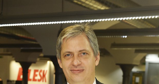 Jiří Dienstbier (46, ČSSD), ministr pro lidská práva