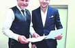 Jiří Dvořák fandí mladé generaci, doprovázel také Martina Chodúra. Jiří Dvořák fandí mladé generaci, doprovázel také Martina Chodúra.
