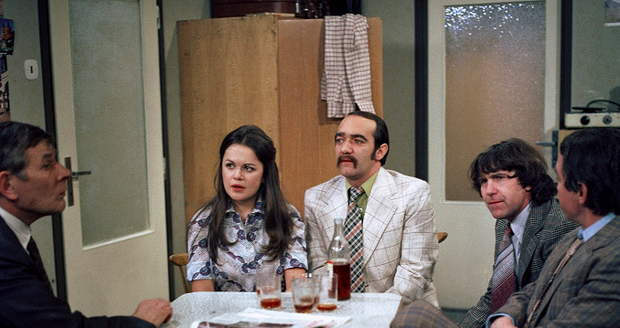 Film snídaně v pánském pyžamu (1980)