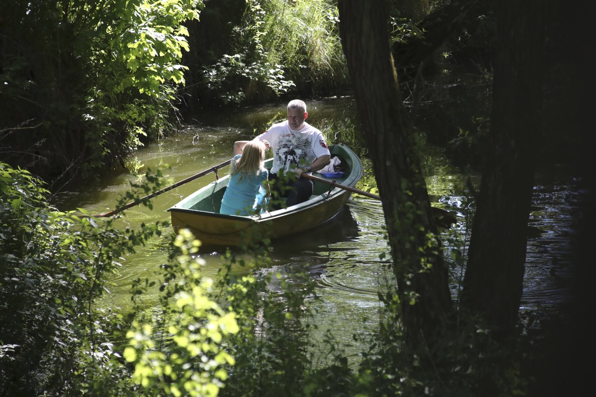 Po propuštění vzal Kajínek Magdu na romantickou projížďku lodí…