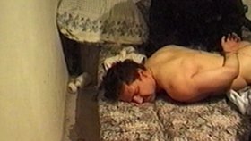 Policie zveřejnila Kajínkovy nahé fotky.