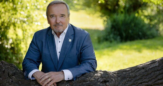 Poslanec Jiří Kobza (dříve SPD, dnes kandidující za Stačilo!)