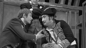 Jiří Kodet, Pavel Landovský a Jiří Hrzán v Revizorovi (1971)