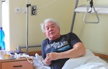 Krampol (84) v nemocnici ve vážném stavu: DUSÍ SE