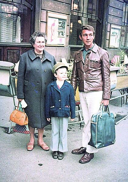 S maminkou a synem Tomášem v polovině 70. let.